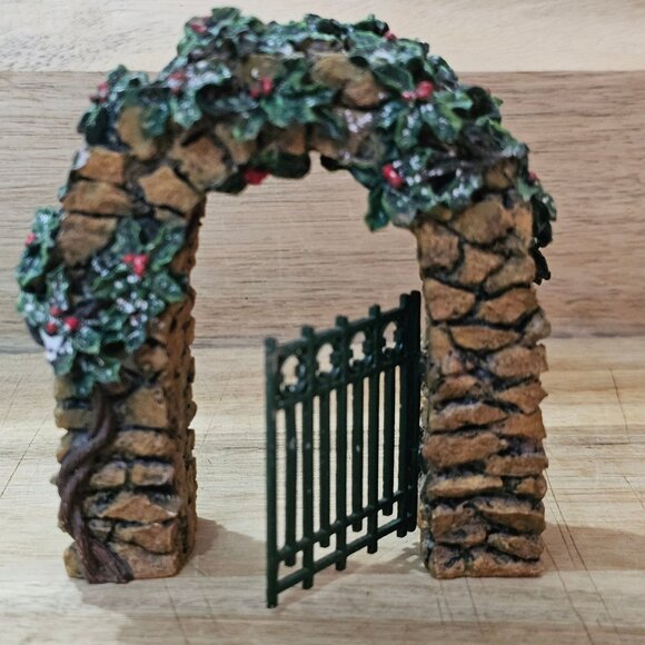 Department 56 Village Stone Archway 4" Green Gate Holly Covered Details Vintage - Picture 2 of 7